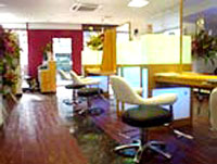 hair dessin Klee 松戸店は落ちついた癒しの空間